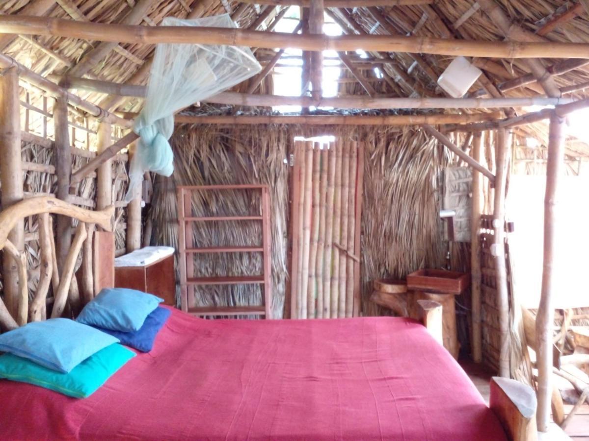 El Bamboo Cabins Balgue Exterior photo